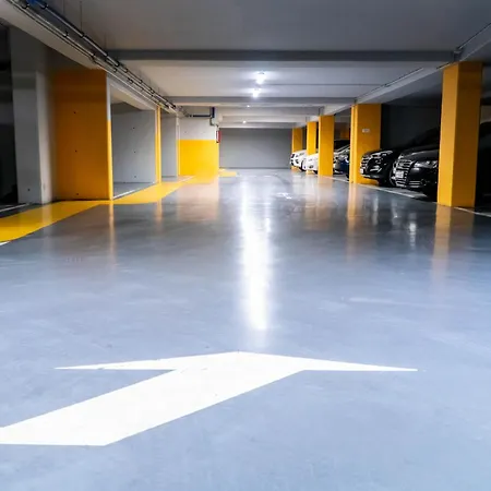 Signature 9 Tirana