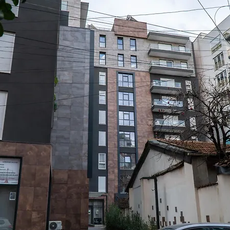 Signature 9 Tirana