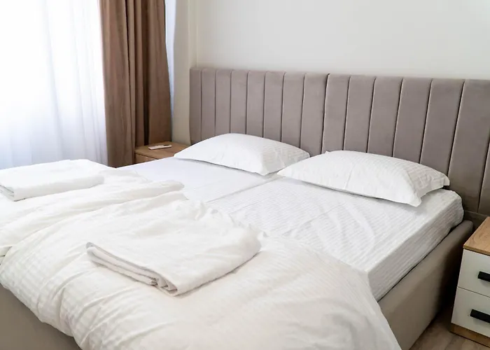 Signature 9 تيرانا